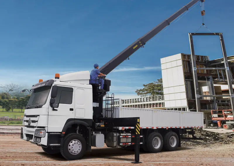 Sinotruk Howo 7 6×4 Crane Truck