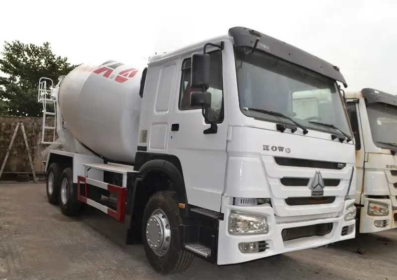 Sinotruk Howo T7H 6×4 Mixer Truck-2