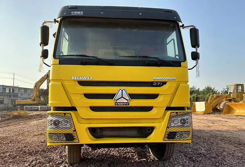 howo 6×4 dump truck-2