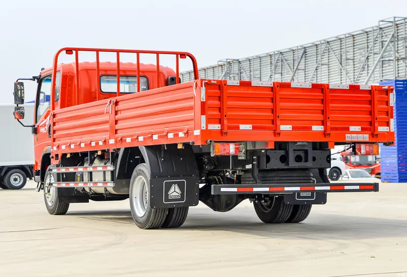 sinotruk howo light cargo truck-4