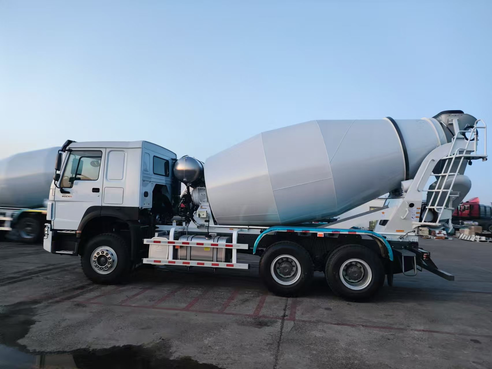 12 wheeler dump truck load capacity
