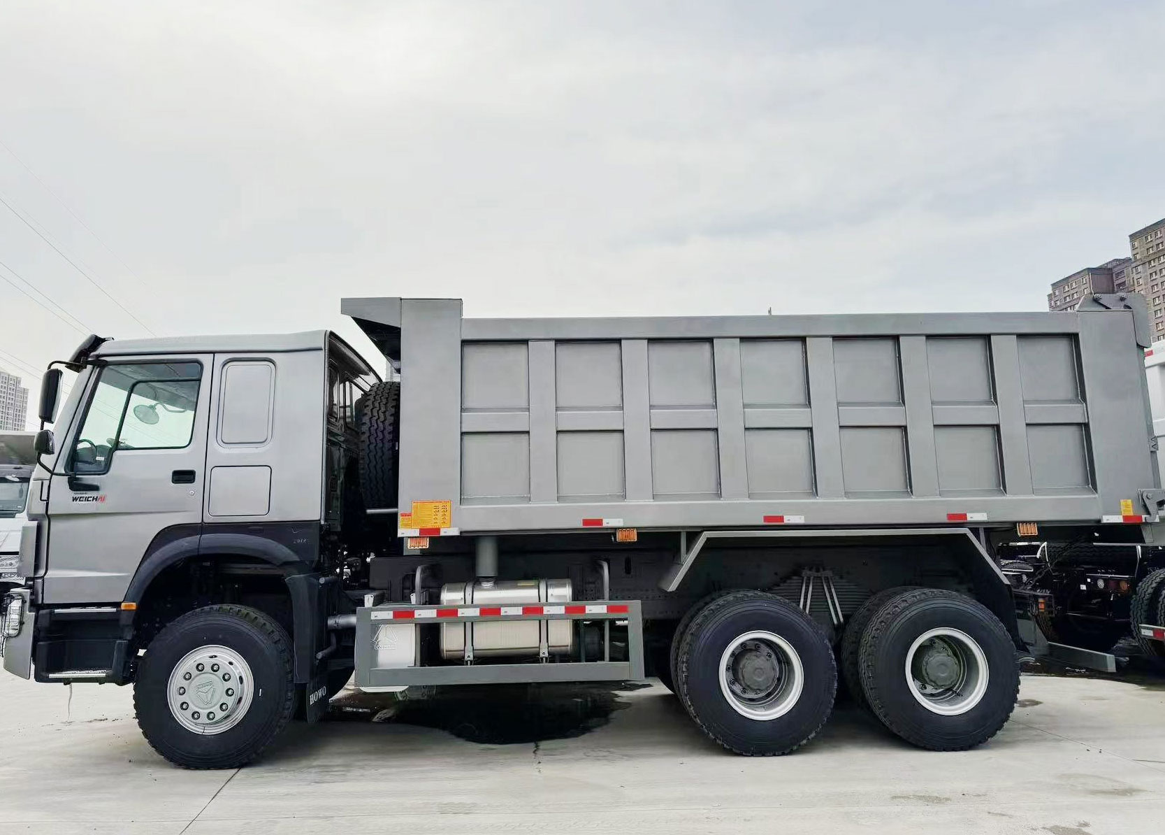 howo dump truck fuel consumption